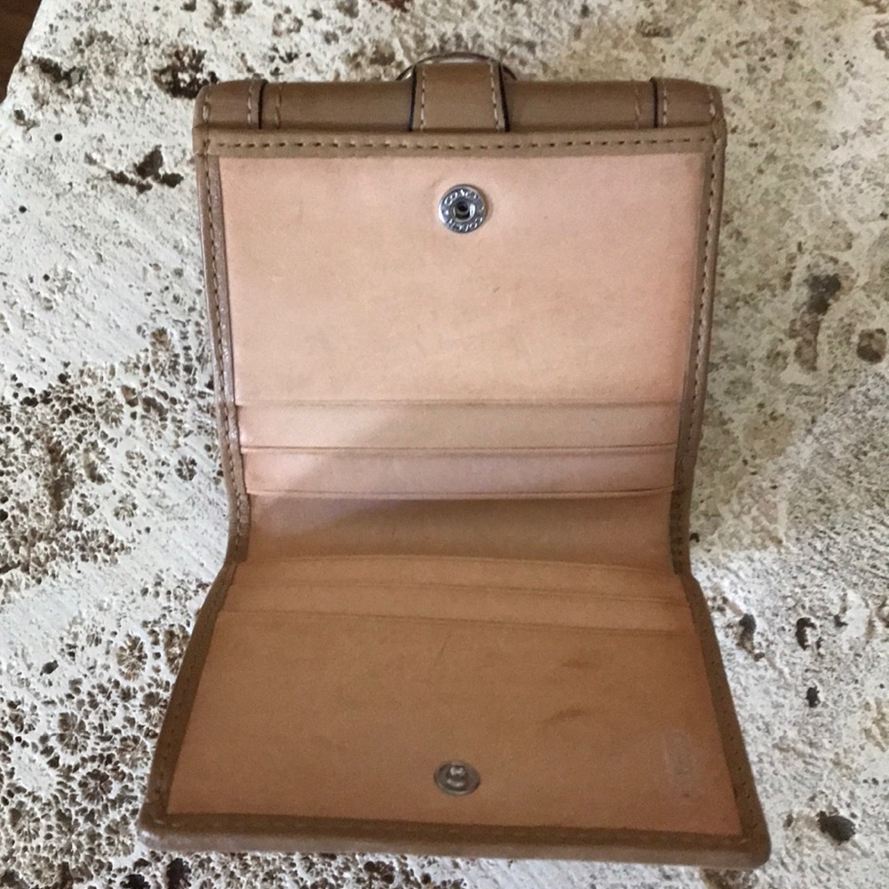 Wallet - Picture 3 of 5